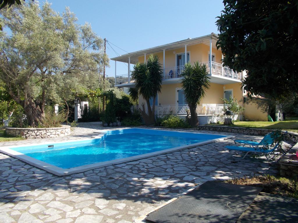 Villa Iris à Apolpaina Extérieur photo